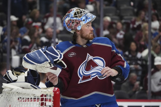 Landeskog scores 1st goal in nearly 3 years, Avalanche even series with 4-0 win over Stars in Game 4