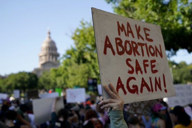 Texas judge grants pregnant woman permission to get an abortion despite state’s ban