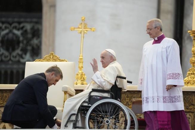 John Paul I, briefly serving, 'smiling' pope, is beatified