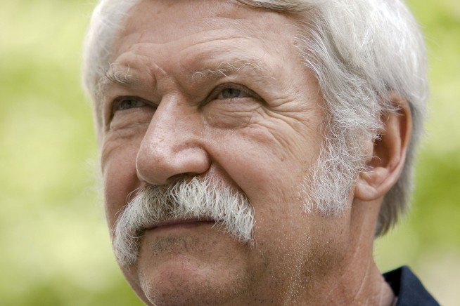 Bela Karolyi, coach of Olympic champion gymnasts who was criticized after Nassar scandal, dies at 82