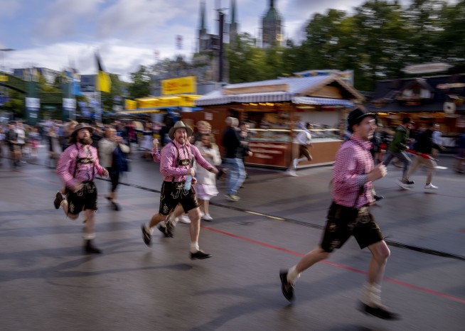 It's tapped: Germany's Oktoberfest opens after 2-year hiatus
