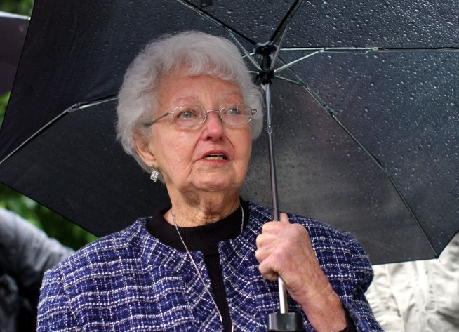 Widow of Dallas officer slain by Lee Harvey Oswald dies