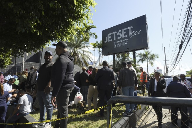 The roof collapses at a Dominican Republic nightclub, killing at least 98 people