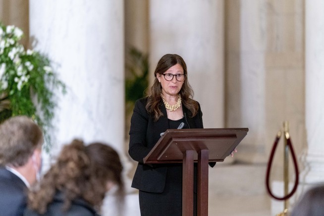 Ginsburg remembered as prophet for justice, American icon