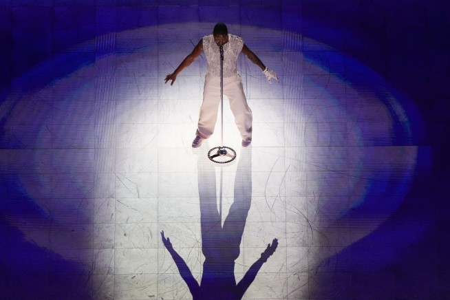 Review: Usher shines at star-studded 2024 Super Bowl halftime show