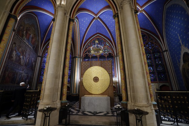 'Crown of Thorns' returns to Notre Dame Cathedral for public veneration