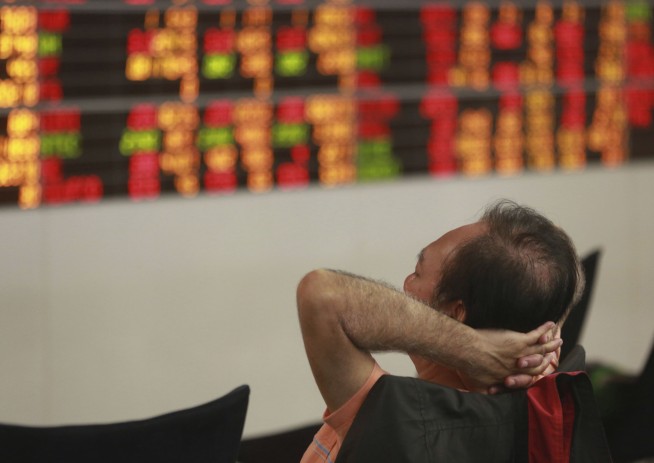 Global stocks sink after major US index enters correction