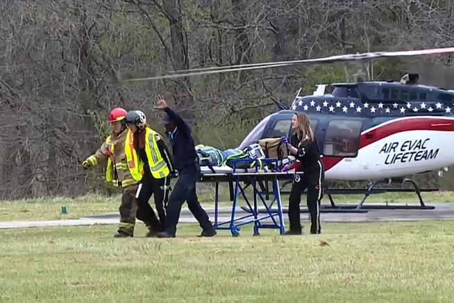2 students dead and at least 7 others injured in Tennessee school bus crash