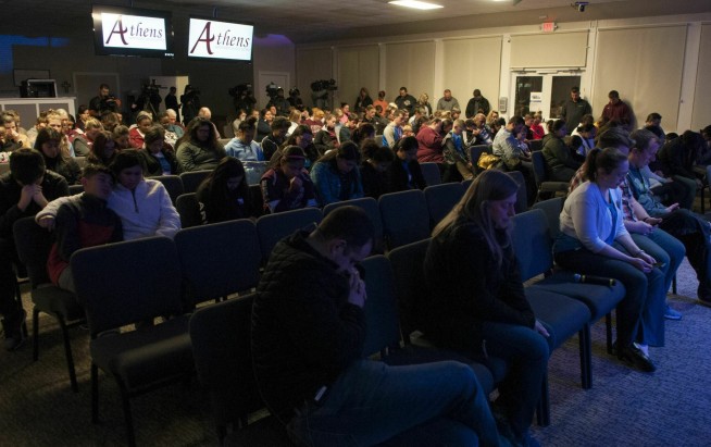 1 student killed after Texas school bus hit by train
