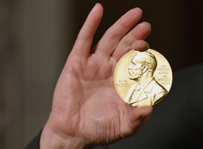 Nobel in chemistry honors pair for way to build molecules