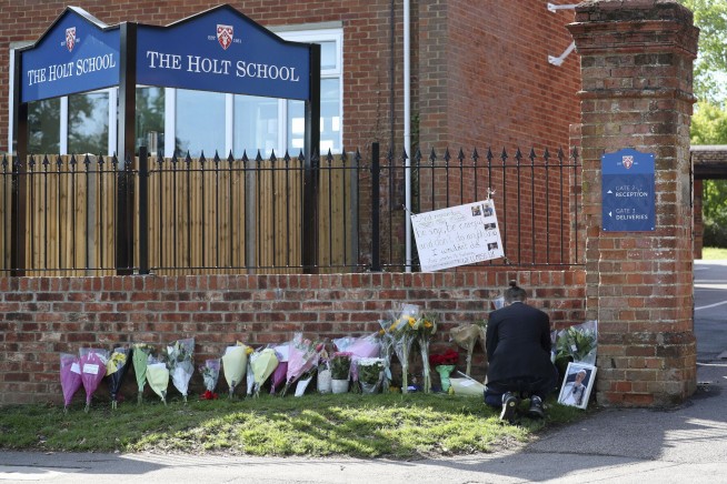 US ambassador confirms American among UK terror victims