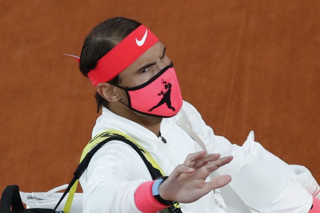 Nadal ties Federer at 20 Slams by beating Djokovic in Paris