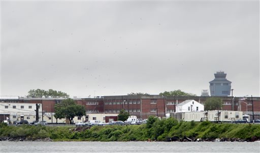 AP Exclusive: Inmate died after 7 days in NYC cell