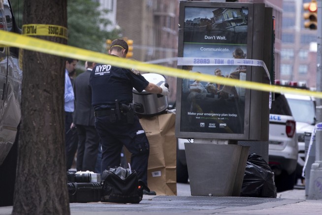Police seek to question man in NYC rice cooker bomb scare
