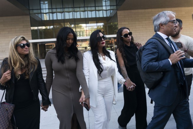 Kobe Bryant family settles photo lawsuit for $28.5 million