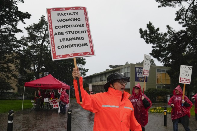 California State University faculty reach tentative contract agreement and will end strike