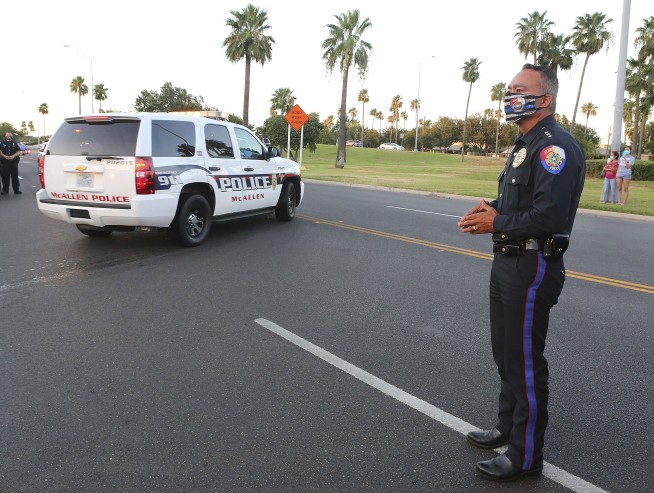 2 officers, suspect killed in Texas border town shooting
