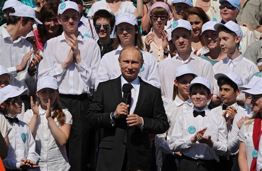 Putin: West ignores Russia's interests in Ukraine