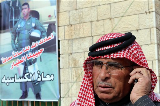 Purported IS video shows Jordan pilot burned to death