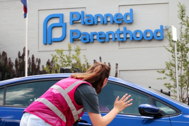 Planned Parenthood to defy Trump abortion referral rule