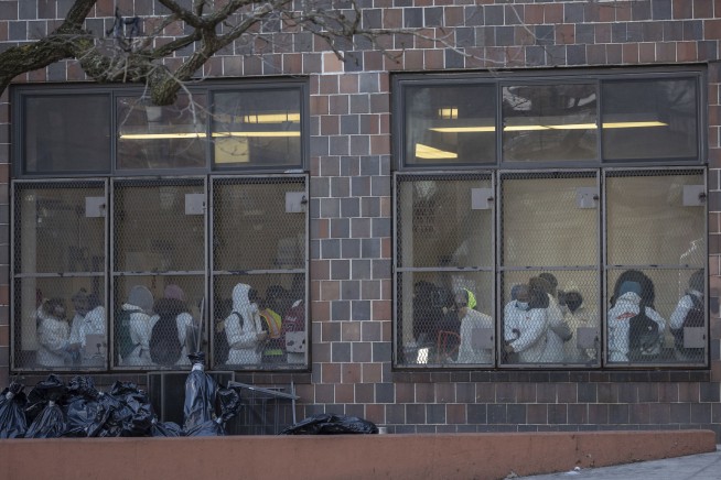 Doctors race to save lives after NYC fire that killed 17