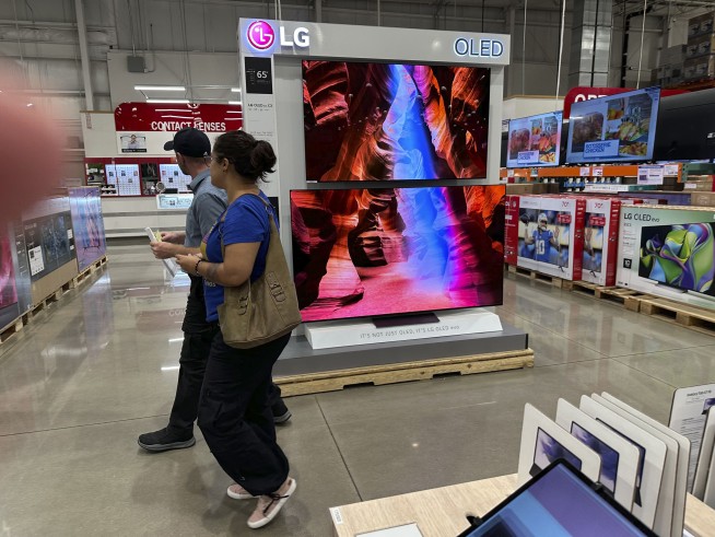 US inflation eased slightly last month as price increases extend slow descent