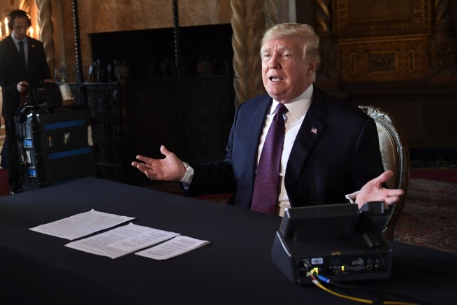 Trump issues Thanksgiving threat to close US-Mexico border