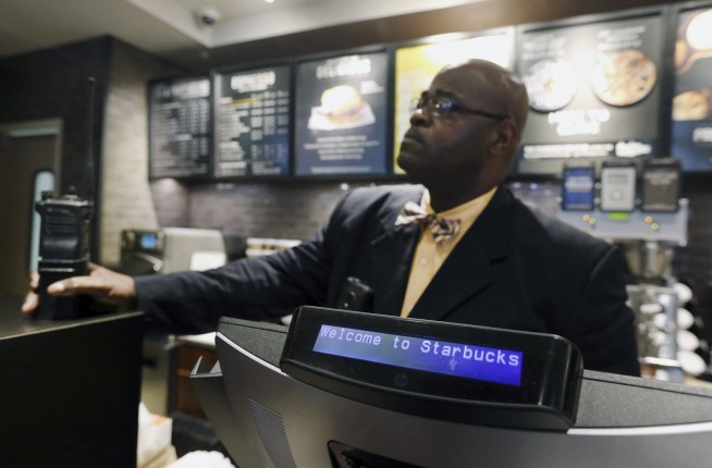 Starbucks CEO hopes to meet with men arrested in Philly shop