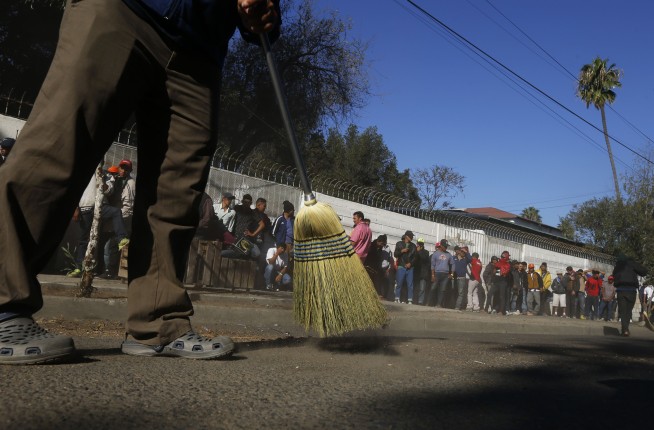 Judge bars US from enforcing Trump asylum ban