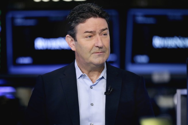 McDonald's sues ousted CEO, alleging employee relationships