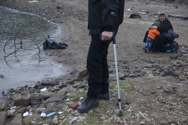 Despite patrols, sealing Greek sea border is near impossible