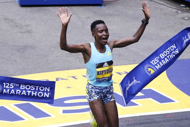 Changed race, familiar result: Kenyans sweep Boston Marathon