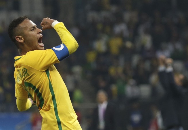 The Latest: Rio seeks IOC exec Hickey in ticket scalping