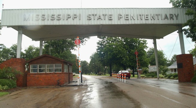 Feds investigate Mississippi prisons after string of deaths
