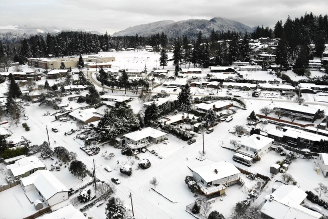 'So difficult': Northwest cold forces some into shelters