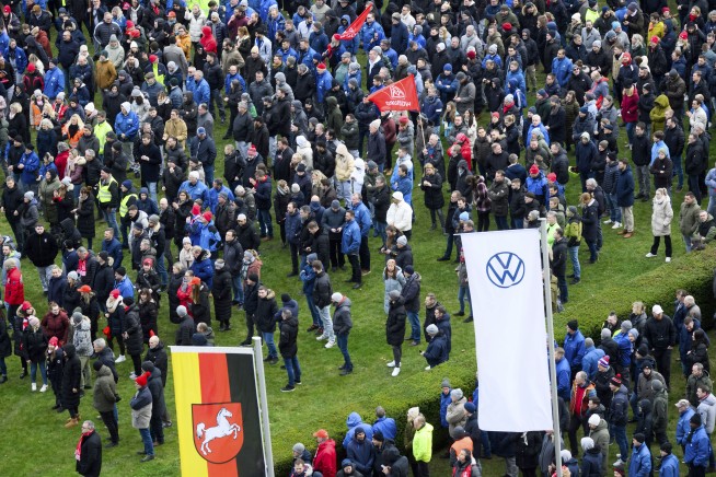 Volkswagen workers hold 2-hour strikes to push back against proposed pay cuts and plant closures