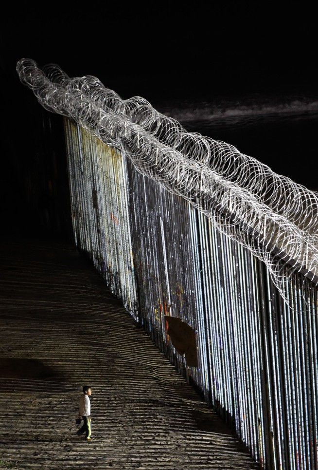 AP FACT CHECK: Trump and the disputed border crisis