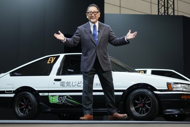 Toyota pushes zero-emission goals by converting old models