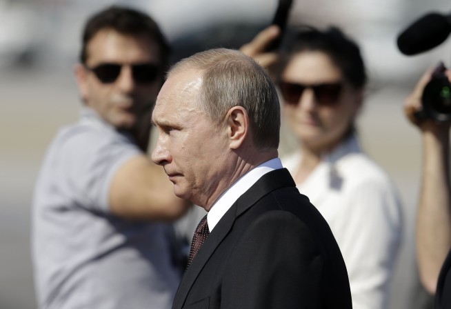 Putin visits Greece for investment talks, religious trip