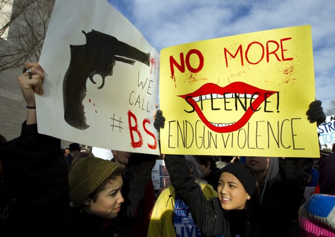 Hundreds of thousands march for gun control in the US