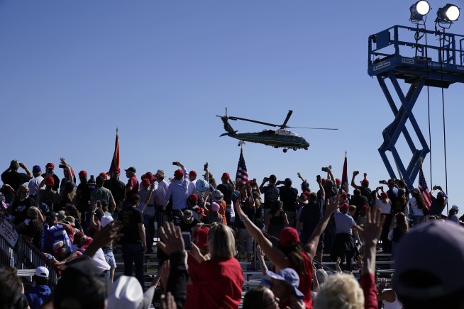 How Trump plowed through $1 billion, losing cash advantage