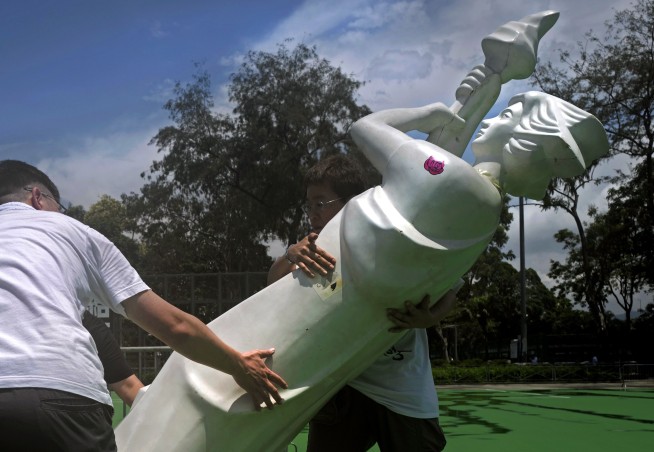 Hong Kong activists hold Tiananmen candlelight vigil
