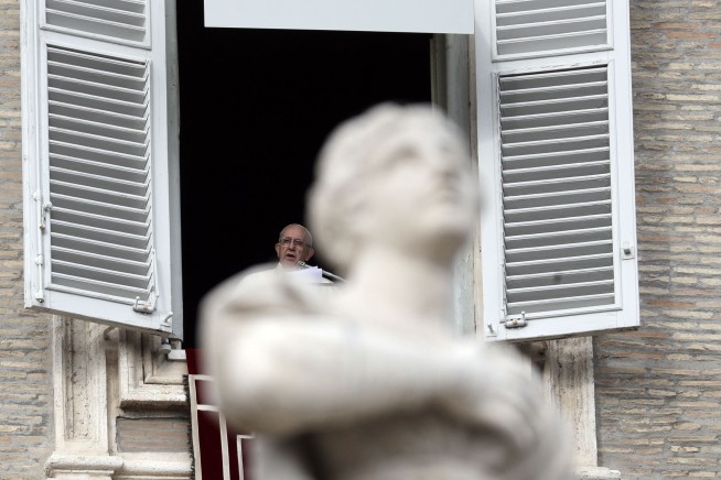 LA bishop resigns 13 years after diocese learned of claim