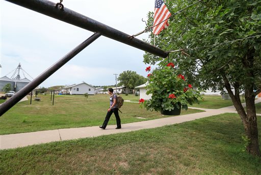 South Dakota nurse embeds in colony life to transform care