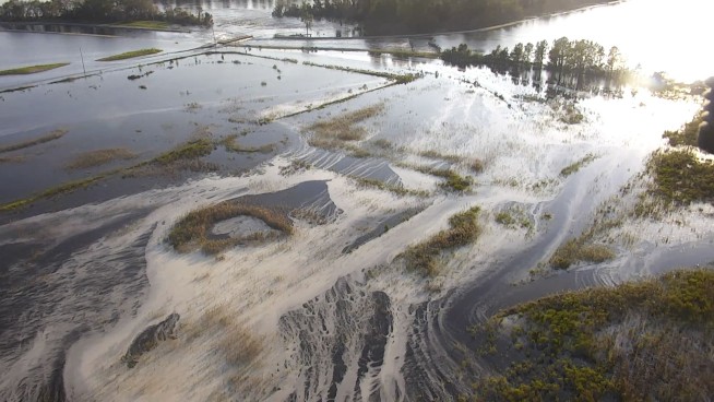 Carolinas coast braces for flooding, hazards from Dorian