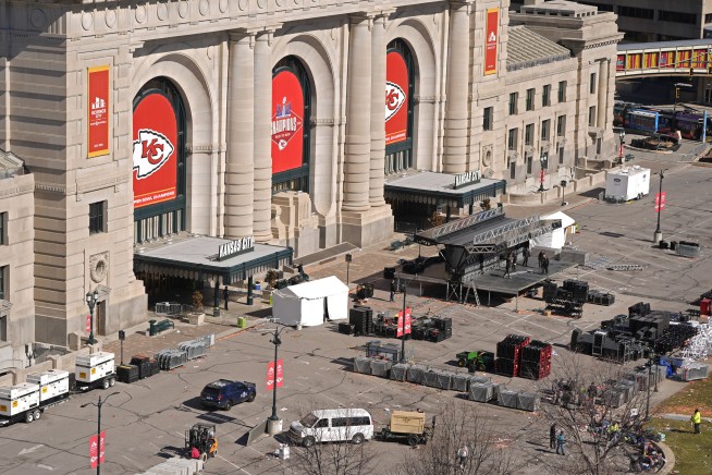 Dispute may have led to the mass shooting after the Chiefs' Super Bowl parade, police say