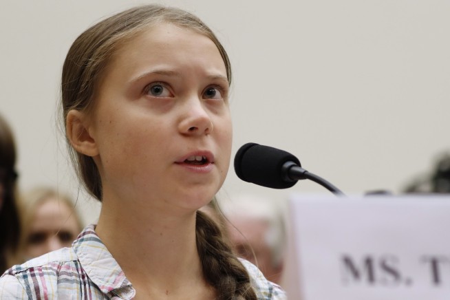 Greta Thunberg hitches low-carbon ride across Atlantic