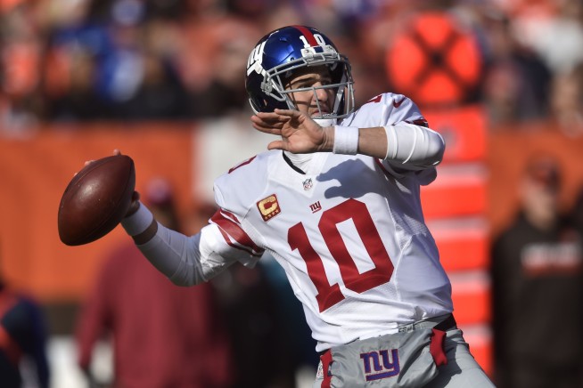 Manning, Giants down Browns 27-13 for 6th straight win