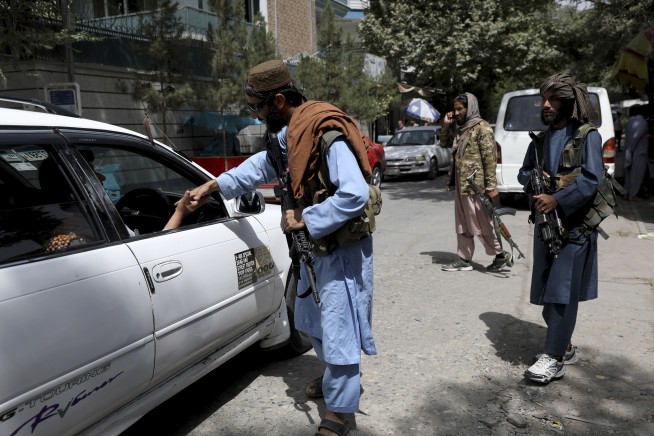 Taliban violently disperse rare protest, killing 1 person