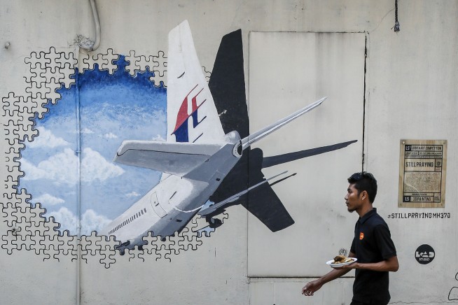 South African teen finds possible MH370 plane debris